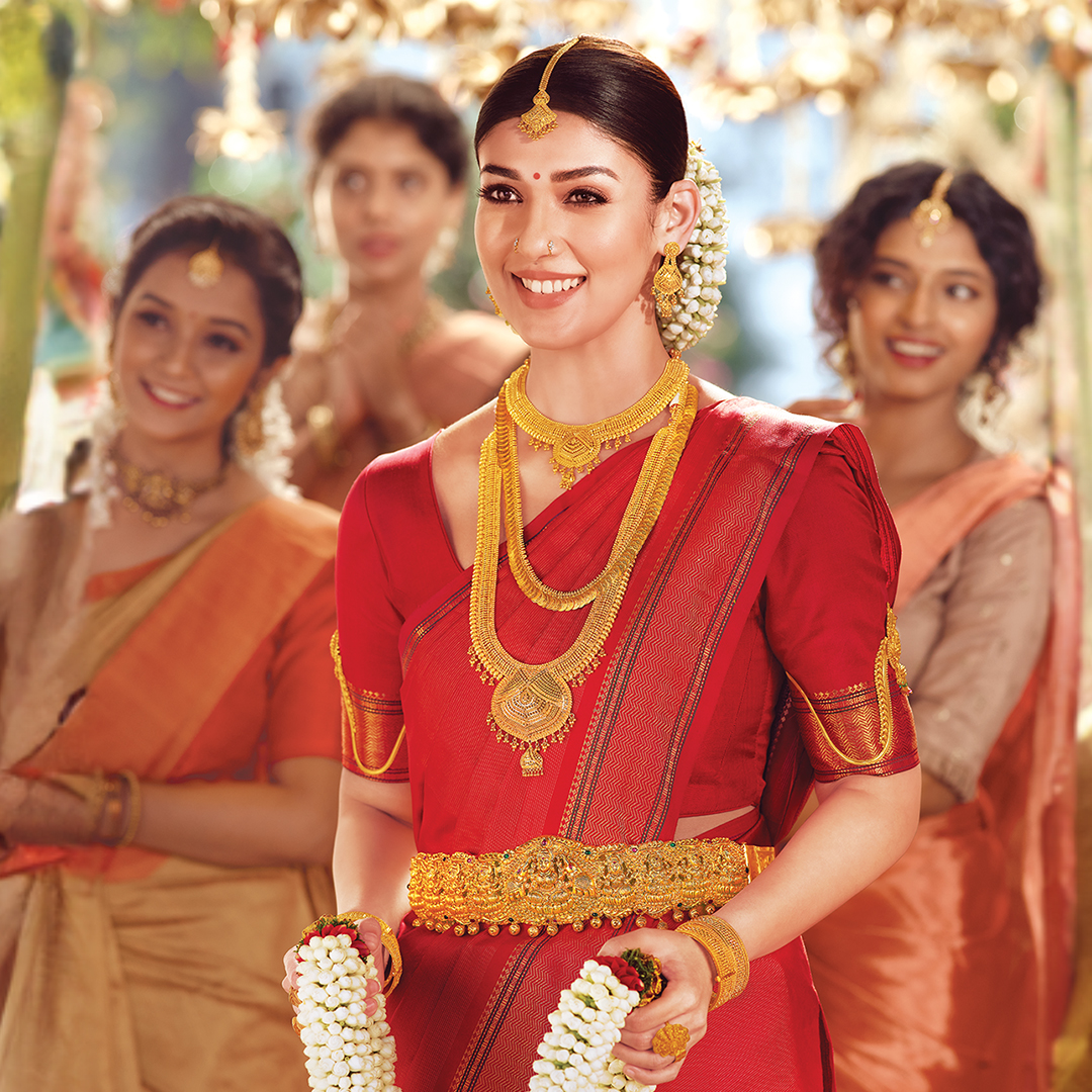 Adorned with the enchanting Sita Kalyanam jewellery set, the she shines  with resplendent grace, her beauty magnified by the exquisite gemstones and  intricate gold craftsmanship, leaving all spellbound. #joyalukkas  #sitakalyanam #bridesofjoy #indianbrides #