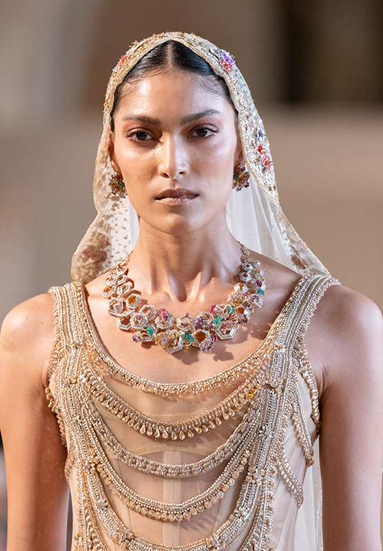 Editorial Model Mirrored